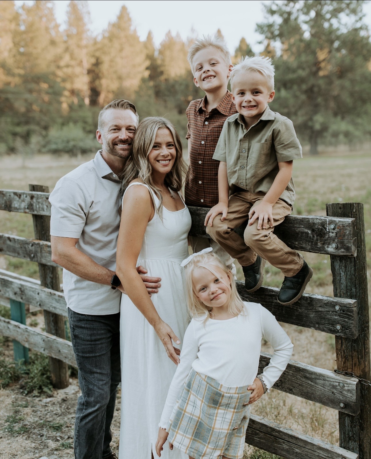 Jarred Hanson with his family